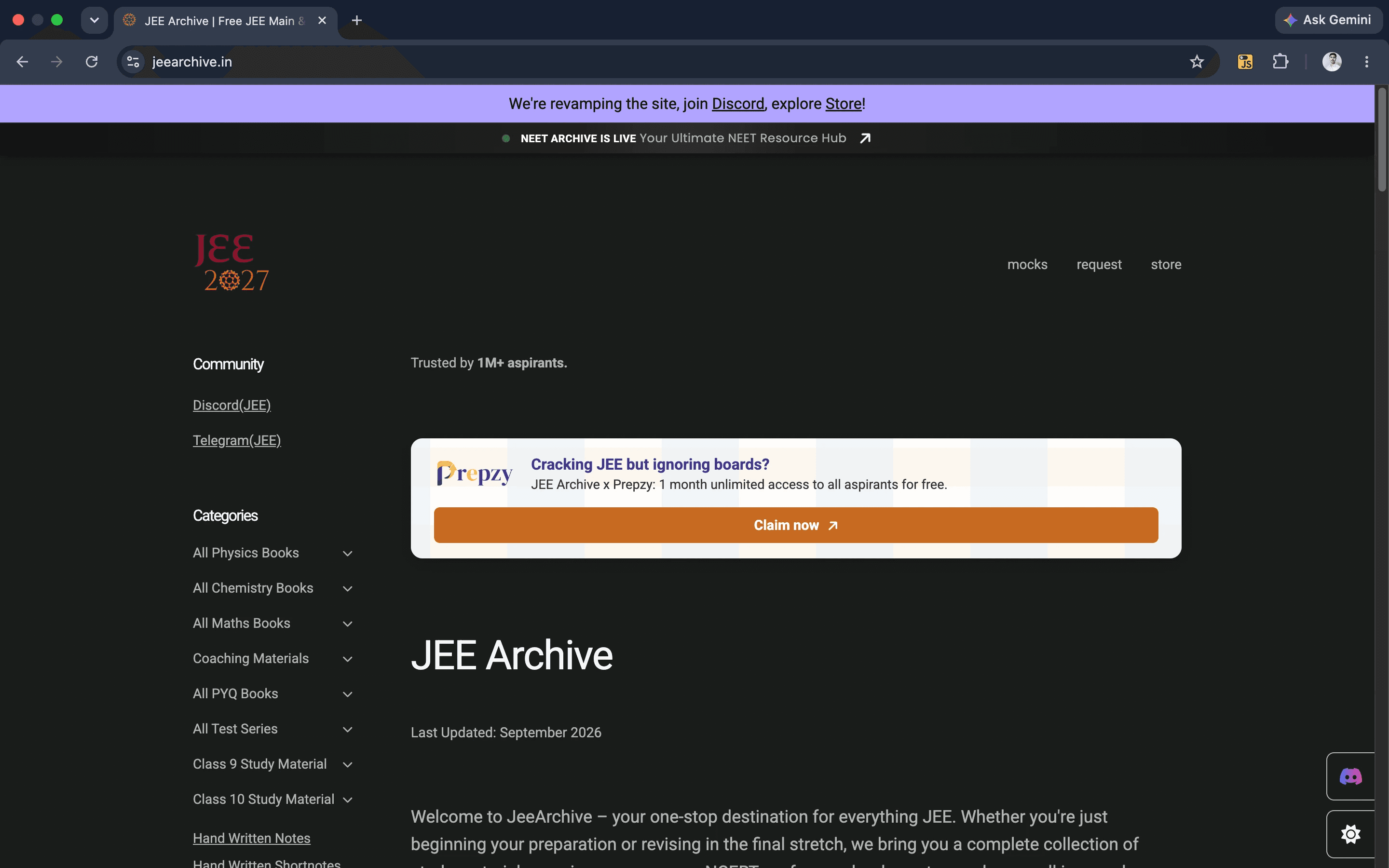 JEEArchive.in homepage with resource categories for Physics, Chemistry, Maths, coaching materials and test series