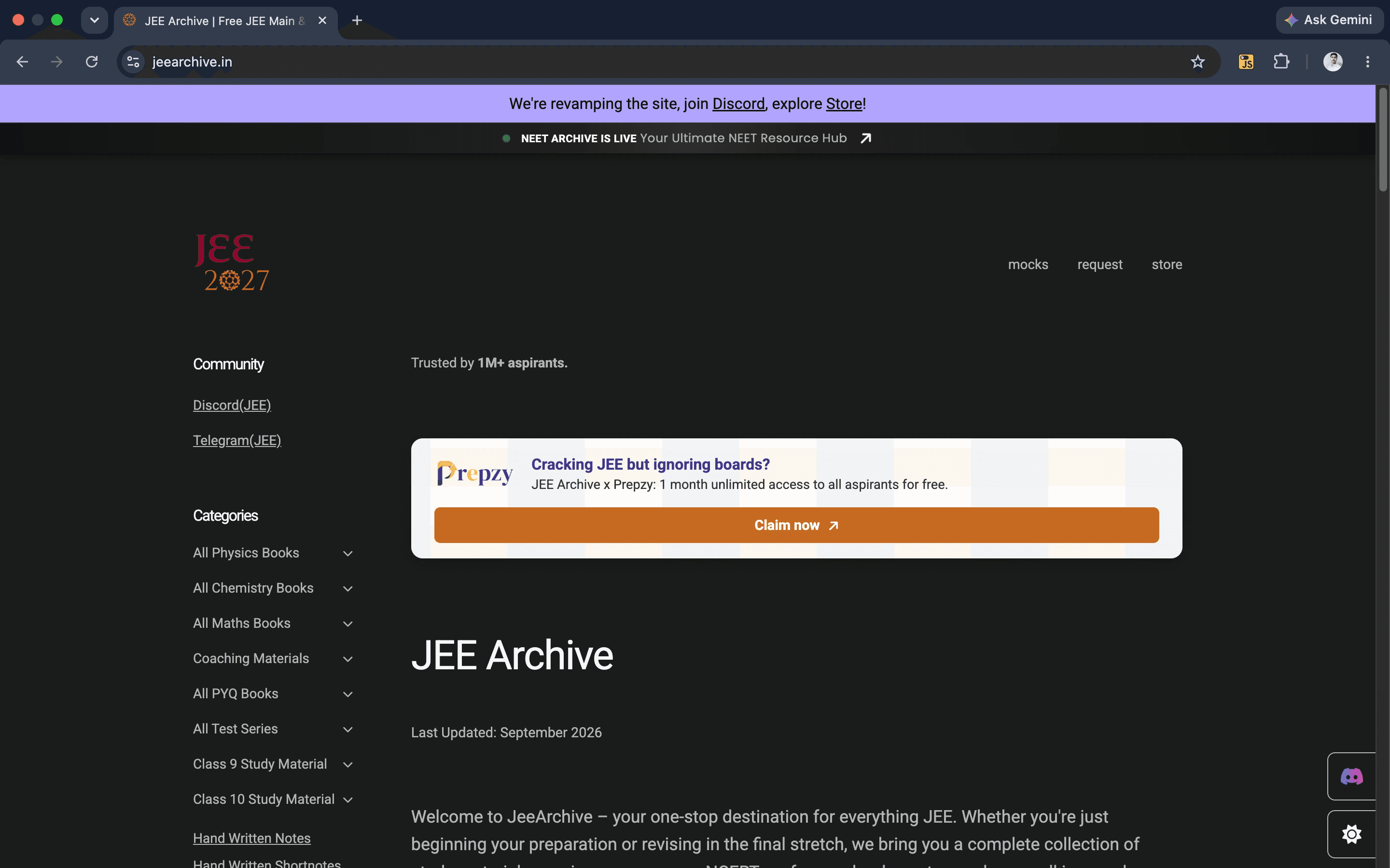 JEEArchive.in homepage with resource categories for Physics, Chemistry, Maths, coaching materials and test series